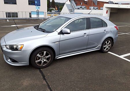 Mitsubishi Lancer 1.8 Inform