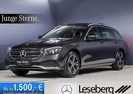 Mercedes-Benz E 200 T Avantgarde LED / Pano / AHK/ Kamera/DAB