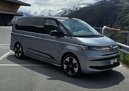 VW T7 Multivan Volkswagen Multivan DSG LÜ Edition TDI 7Sitze Pano Stdhzg