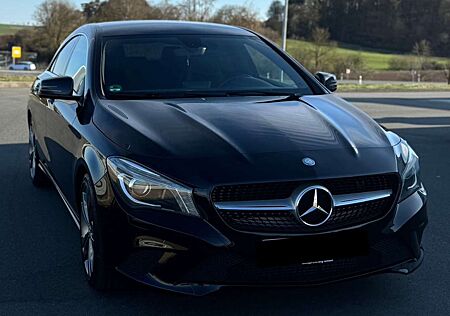 Mercedes-Benz CLA 220 CDI 7G-DCT Urban