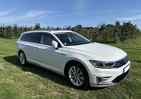 VW Passat Variant Volkswagen GTE