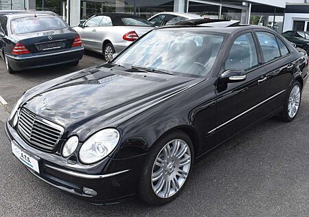 Mercedes-Benz E 280 Avantgarde LEDER*SCHIEBEDACH*SITZHZ*AT-MOTOR