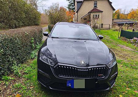 Skoda Octavia Combi 2.0 TSI DSG RS First Edition