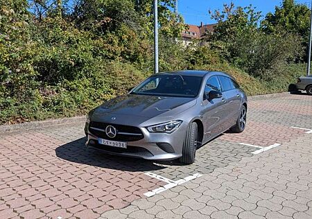 Mercedes-Benz CLA 180 Shooting Brake Progressive