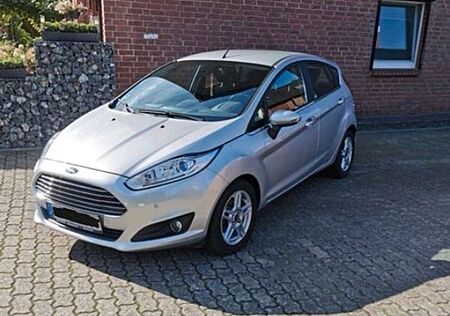 Ford Fiesta 1.0 EcoBoost Powershift Titanium