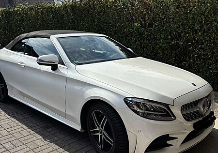 Mercedes-Benz C 180 Cabrio AMG Line diamantweiß