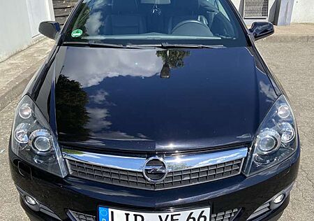 Opel Astra Twin Top 1.9 CDTI Edition