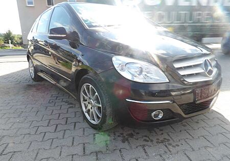Mercedes-Benz B 170 Automatik, Klima, AHK, HU-AU NEU