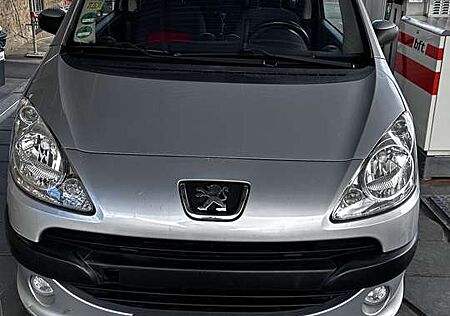 Peugeot 1007 110 2-Tronic Premium