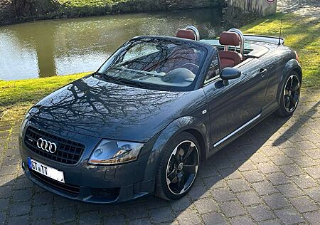 Audi TT Roadster 3.2 quattro DSG