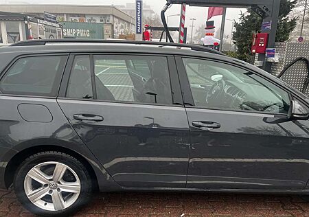 VW Golf Variant Volkswagen Comfortline BMT