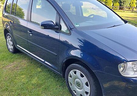 VW Touran Volkswagen 1.6 Trendline