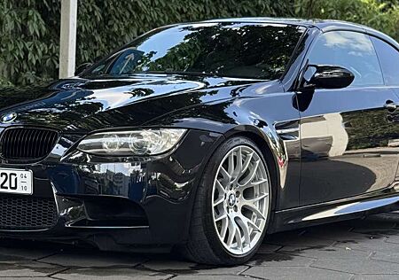BMW M3 Grail, deutsches KFZ so wie man den will