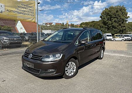 VW Sharan Volkswagen 2.0 TDI 7-SITZ Navi AHK Klimaaut. PDC TÜV
