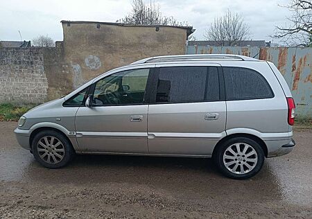 Opel Zafira 1.6 Njoy