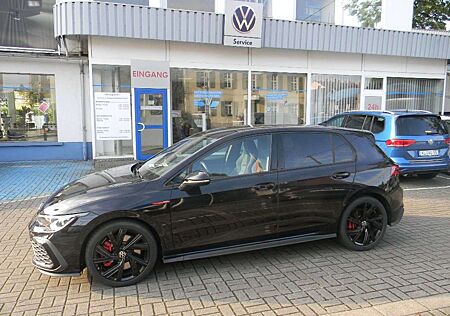 VW Golf Volkswagen VIII Lim. GTI Black Style 2,0 TSI DSG AHK