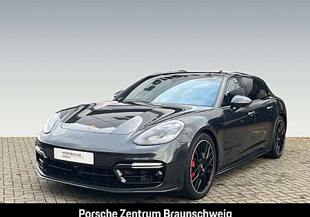 Porsche Panamera GTS Sport Turismo Nachtsicht InnoDrive