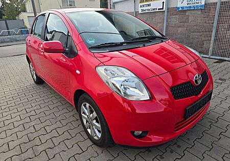 Toyota Yaris gebraucht kaufen Toyota Yaris Team 1.Hand