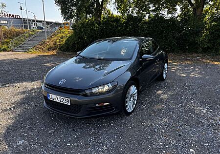 VW Scirocco Volkswagen 2.0 TDI DSG