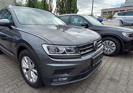 VW Tiguan Volkswagen Sound BMT/Start-Stopp 4Motion