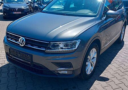 VW Tiguan Volkswagen Sound BMT/Start-Stopp 4Motion
