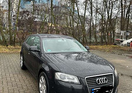 Audi A3 1.4 TFSI Attraction Xenon