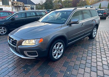 Volvo XC 70 XC70 D4 Summum AWD Leder, NAVI, PDC