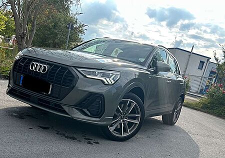 Audi Q3 40 TFSI quattro S tronic line