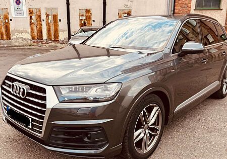 Audi Q7 3.0 TDI quattro tiptronic