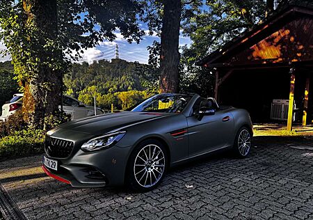 Mercedes-Benz SLC 43 AMG (172.466)