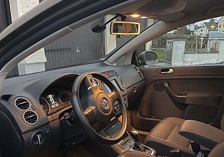 VW Golf Plus Volkswagen 1.6 TDI DPF DSG Highline