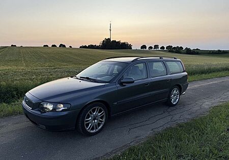 Volvo V70 T5