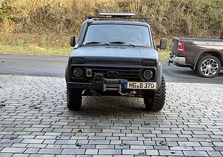 Lada Niva 1.7i