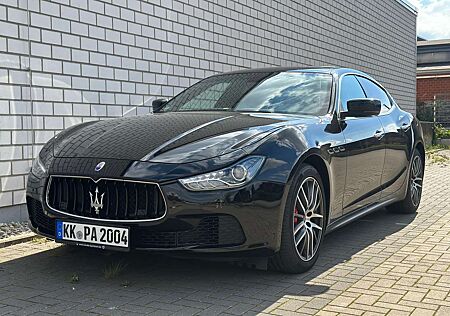 Maserati Ghibli 3.0 V6 Diesel Automatik TÜV NEU!