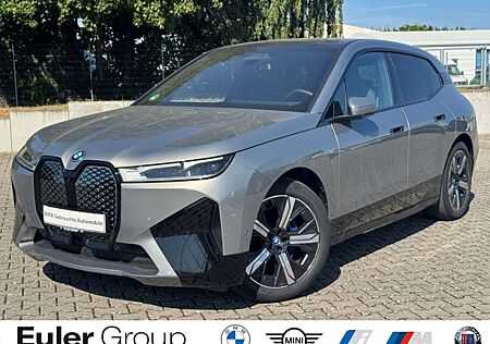 BMW iX xDrive 40 HUD Panorama Navi Leder Digitales Cockpi