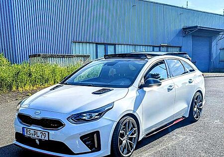 Kia Pro_ceed ProCeed / pro_cee'd 1.6 T-GDI DCT7 OPF GT 204 PS
