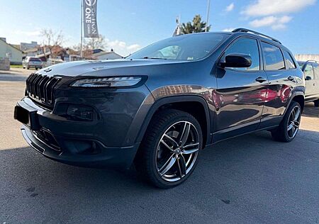 Jeep Cherokee Limited 4WD*Pano*Leder*AHK*