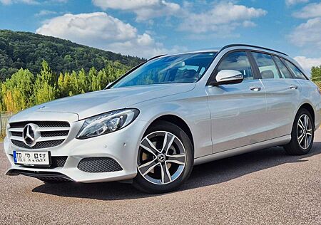 Mercedes-Benz C 180 d T-Modell, Command, Automatik.