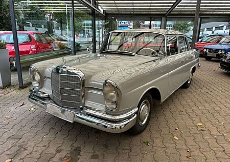 Mercedes-Benz 220 SEB