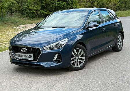 Hyundai i30 Trend 1.4 T-GDI *Navi*Shz*RFKam*8FachBereift