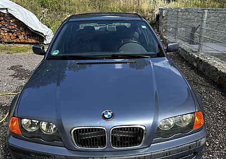 BMW 318i 318