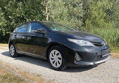 Toyota Auris 1.4l Cool Tüv=06/2026 1.Hand 5Trg. Euro5
