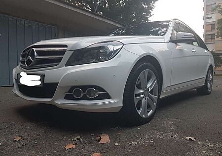 Mercedes-Benz C 200 T CDI DPF (BlueEFFICIENCY) 7G-TRONIC Avantgarde