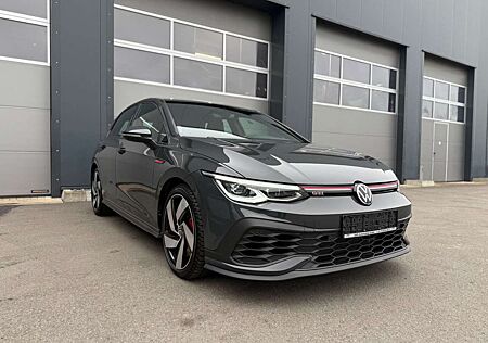 VW Golf Volkswagen VIII GTI Clubsport,Alcantara,DAB,UranoGrau