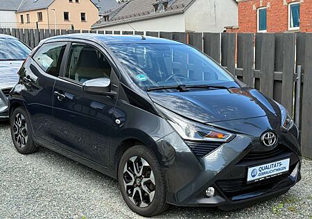 Toyota Aygo x-play connect, X-business-Paket