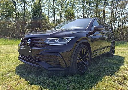 VW Tiguan Volkswagen R-Line 4Motion