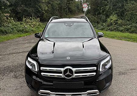Mercedes-Benz GLB 220 d 4Matic 8G-DCT