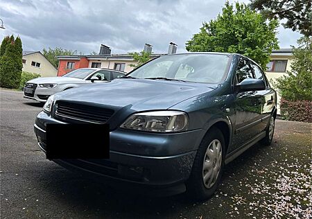 Opel Astra 1.6 Sportive