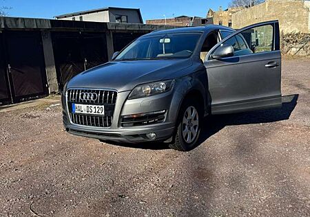 Audi Q7 3.0 TDI DPF quattro tiptronic