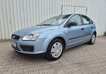 Ford Focus Lim. Trend --- KLIMA --- SITZHEIZUNG ---